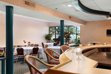 Hotel Days Inn & Suites Savannah Gateway I-95 & 204  | Savannah | Georgia | United States 10