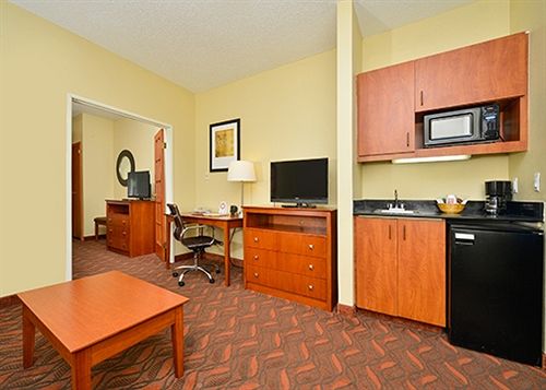 Hotel Comfort Suites Park Central  | Dallas | Texas | United States 11