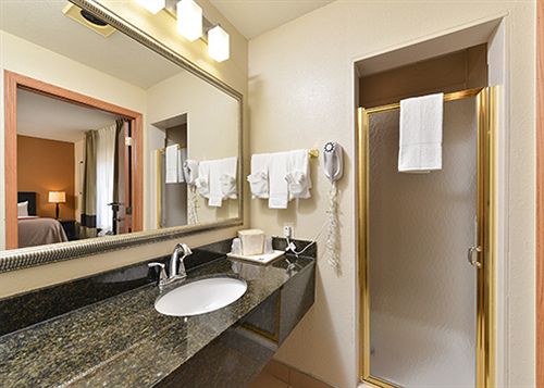 Hotel Comfort Suites Kenosha  | Kenosha | Wisconsin | United States 2