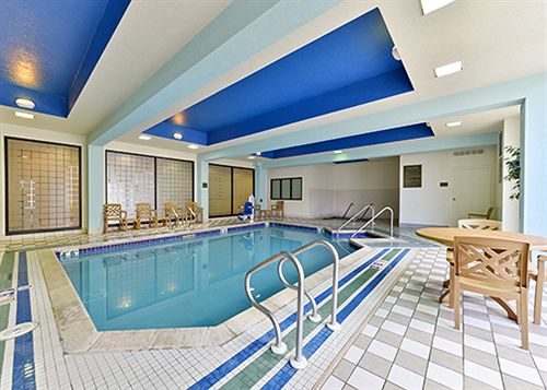 Hotel Comfort Suites Kenosha  | Kenosha | Wisconsin | United States 9