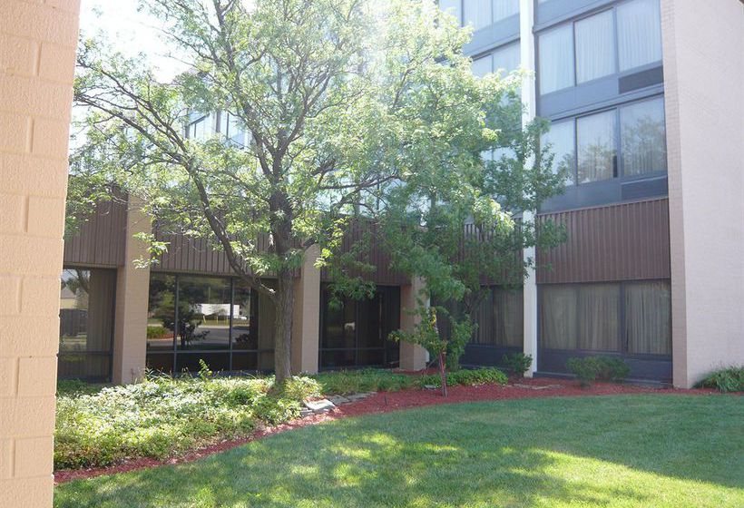 Radisson Hotel & Suites Cleveland Eastlake  | Eastlake | Ohio | United States