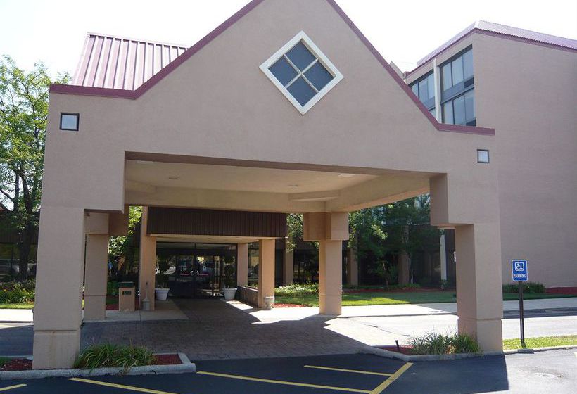 Radisson Hotel & Suites Cleveland Eastlake  | Eastlake | Ohio | United States 2