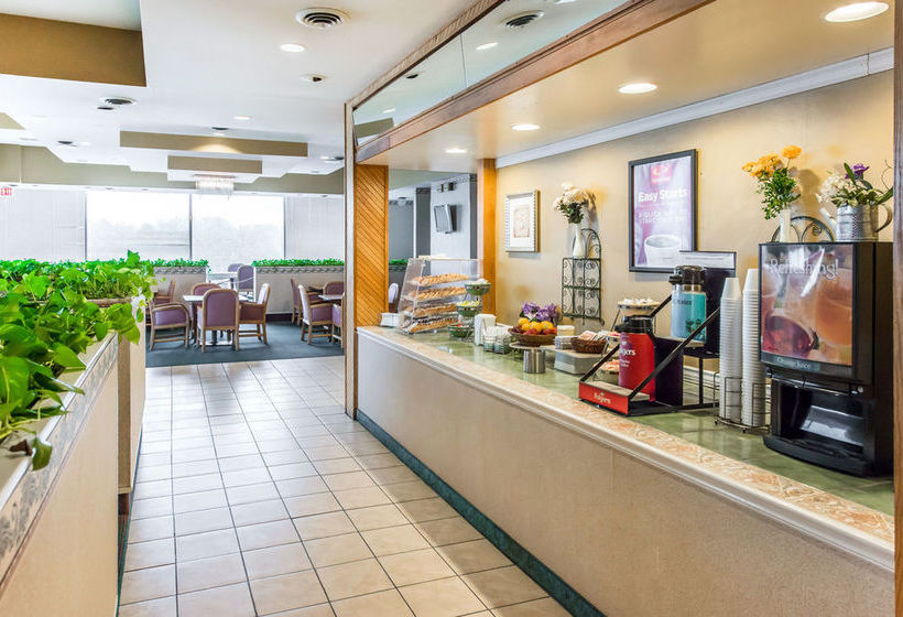 Hotel Econo Lodge New Stanton   | New Stanton | Pennsylvania | United States 3