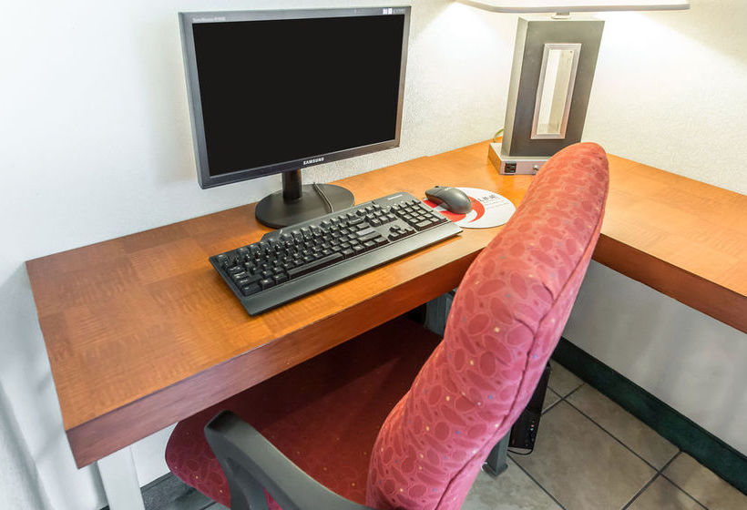 Hotel Econo Lodge New Stanton   | New Stanton | Pennsylvania | United States 4