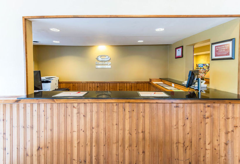 Hotel Econo Lodge New Stanton   | New Stanton | Pennsylvania | United States 8