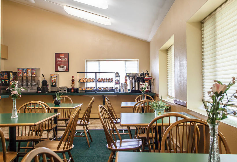 Hotel Econo Lodge Hammonton  | Hammonton | New Jersey | United States 16