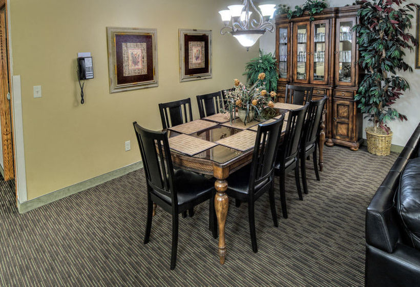 Ramada Sioux Falls Airport Hotel & Suites  | Sioux Falls | South Dakota | United States 18