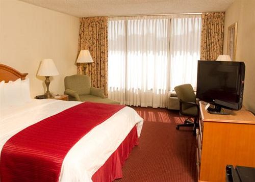 Hotel Howard Johnson Atlanta Airport 