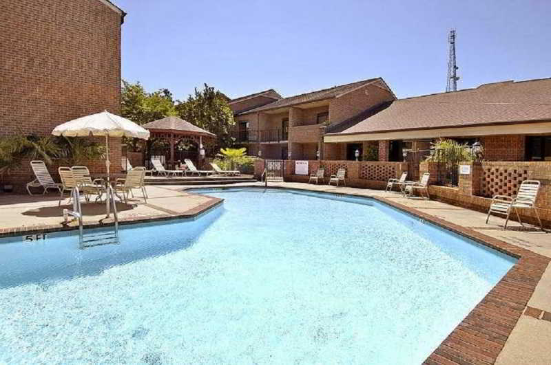 Hotel Ramada Raleigh-Blue Ridge  | Raleigh | North Carolina | United States 5