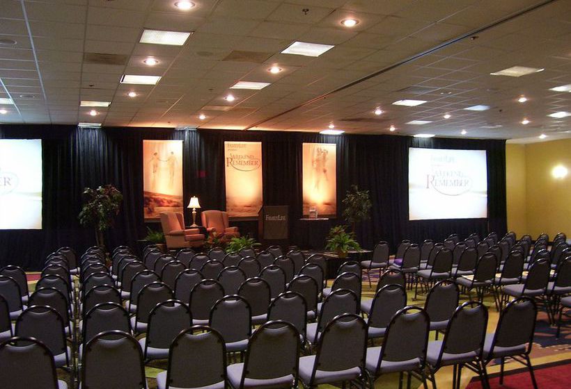 Hotel Fifth Season Inn & Suites