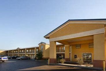 Hotel Super 8 Monroe