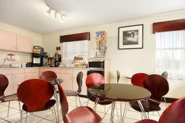 Hotel Super 8 Monroe  | Monroe | Louisiana | United States 9