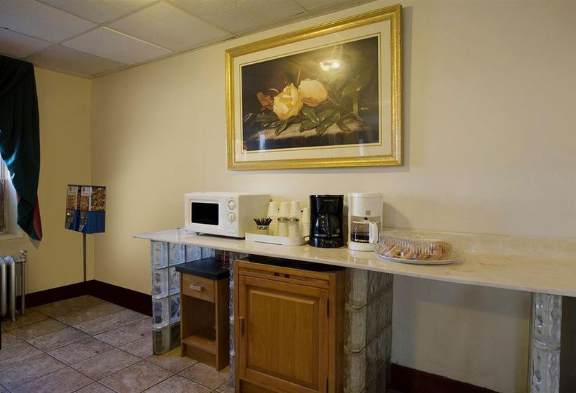 Hotel Americas Best Value Inn-Detroit Dearborn  | Dearborn | Michigan | United States 7