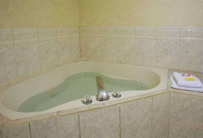 Hotel Americas Best Value Inn-Detroit Dearborn  | Dearborn | Michigan | United States 9