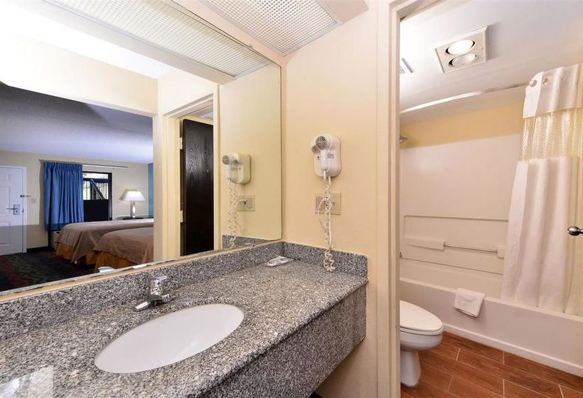 Hotel Quality Inn Knoxville  | Knoxville | Tennessee | United States 9