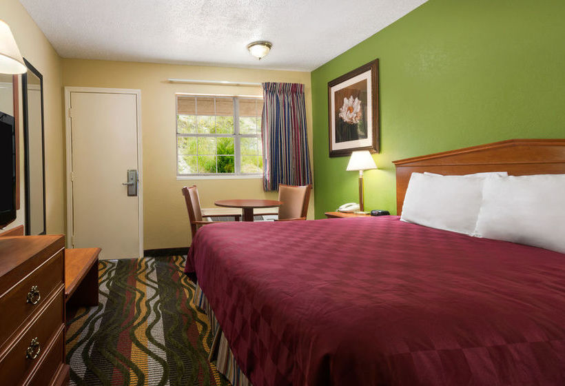 Hotel Ramada Limited Chattanooga i24 West 