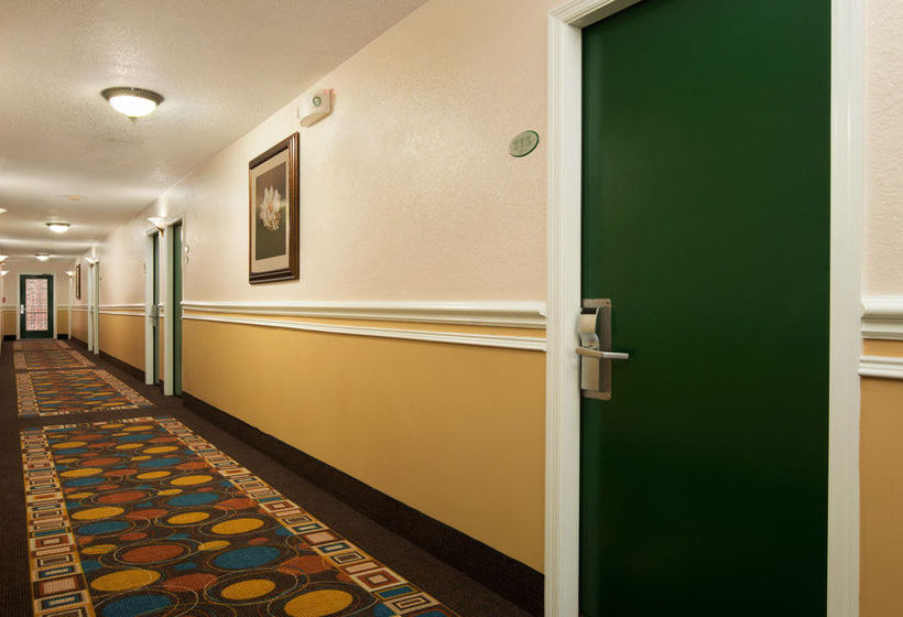 Hotel Ramada Limited Chattanooga i24 West  | Chattanooga | Tennessee | United States 2