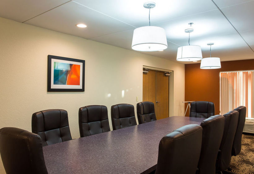 Hotel Comfort Inn & Suites Cookeville  | Cookeville | Tennessee | United States 17