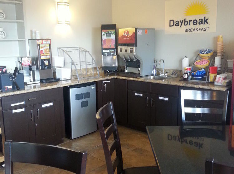 Hotel Sequim Inn & Suites  | Sequim | Washington | United States 16