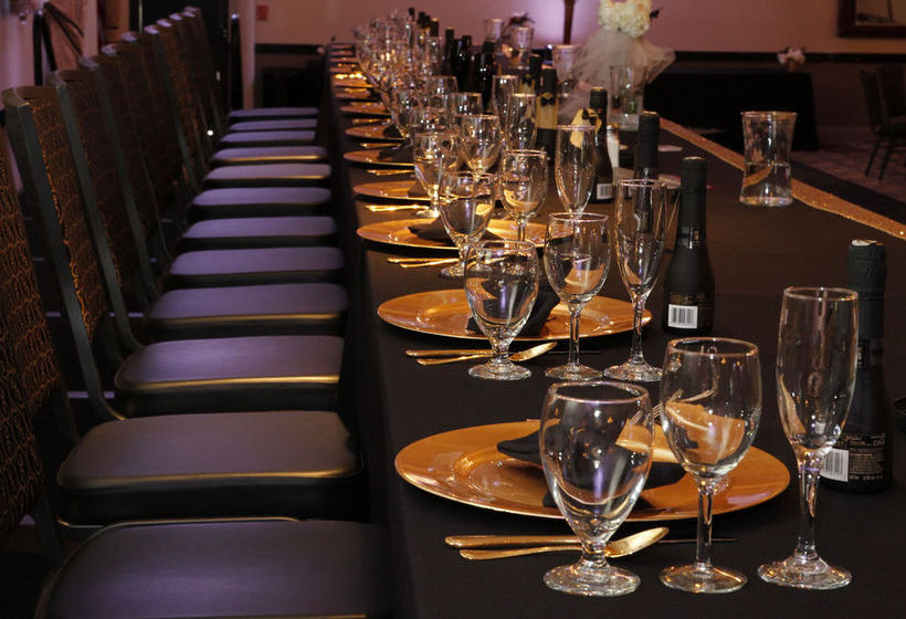 Radisson Hotel & Conference Center Rockford  | Rockford | Illinois | United States 14