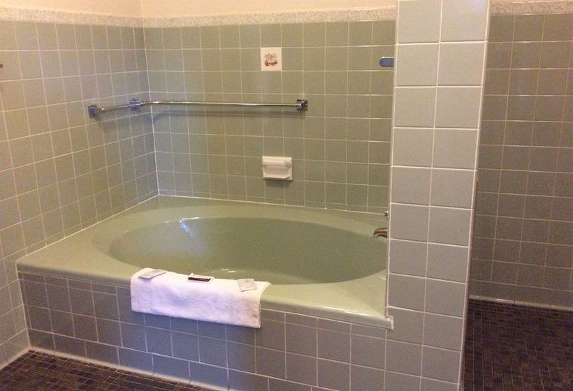 Motel Nevada Inn   | Nevada | Missouri | United States 10