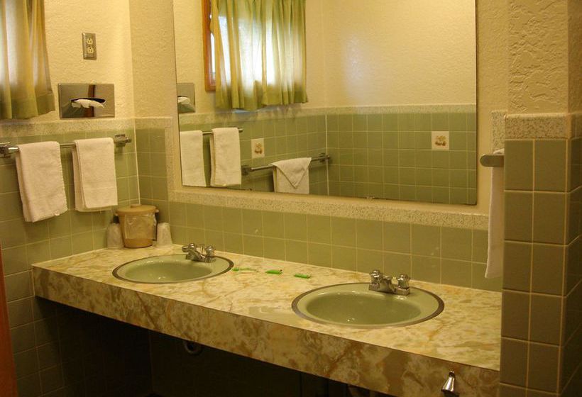 Motel Nevada Inn   | Nevada | Missouri | United States 16