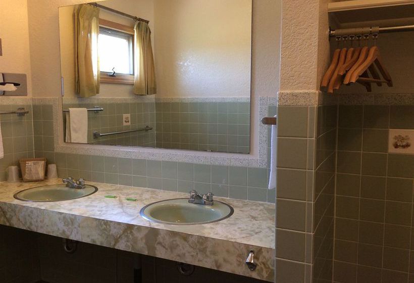 Motel Nevada Inn   | Nevada | Missouri | United States 5