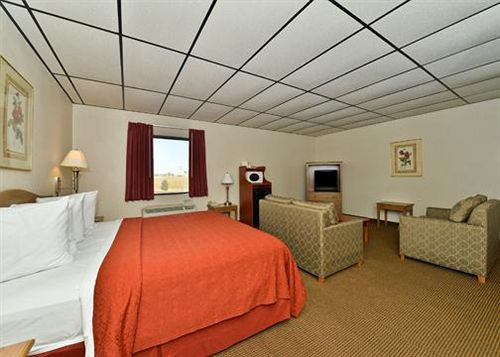 Hotel Quality Inn & Suites   | Salina | Kansas | United States 14