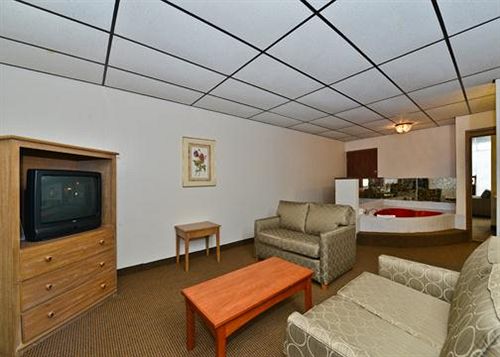 Hotel Quality Inn & Suites   | Salina | Kansas | United States 17