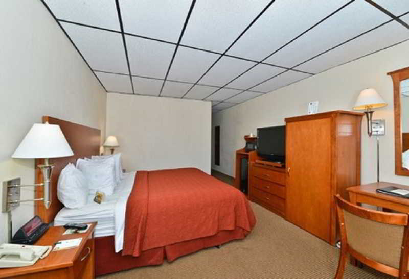 Hotel Quality Inn & Suites   | Salina | Kansas | United States 4
