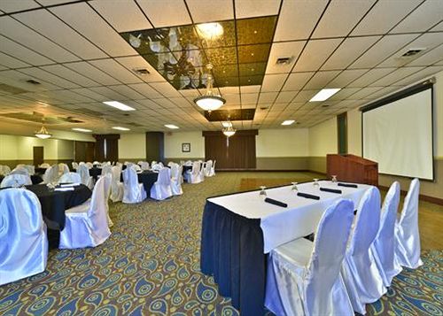 Hotel Quality Inn & Suites   | Salina | Kansas | United States 9