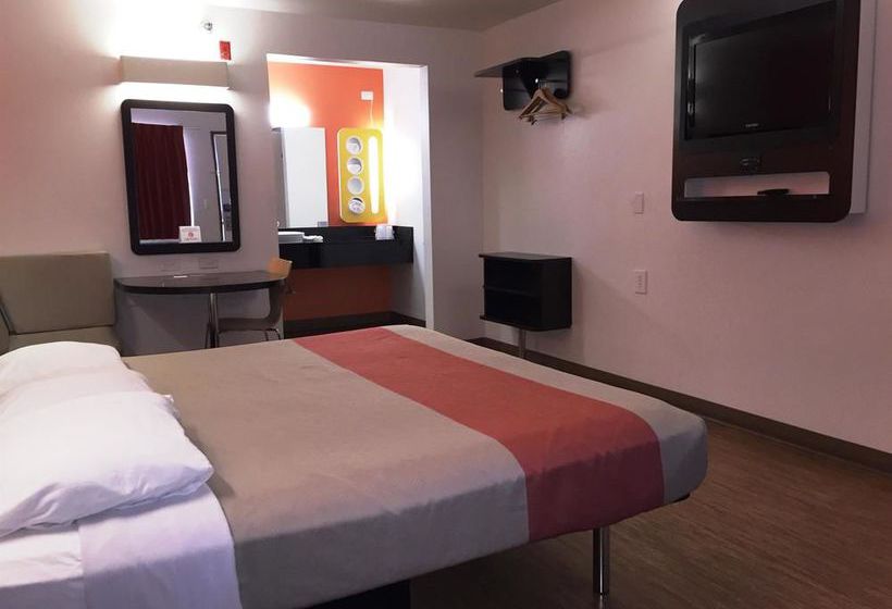 Hotel Red Roof Brownsville Texas