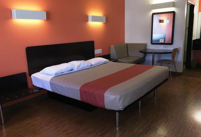 Hotel Red Roof Brownsville  | Brownsville | Texas | United States 1