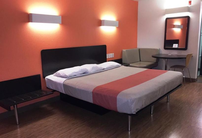 Hotel Red Roof Brownsville  | Brownsville | Texas | United States 14