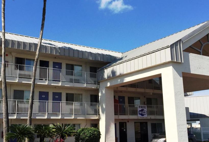 Hotel Red Roof Brownsville  | Brownsville | Texas | United States 5