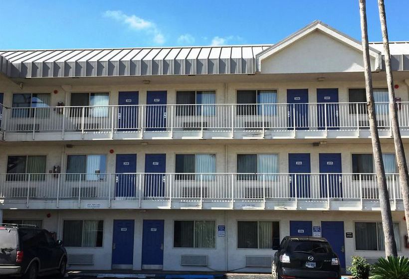 Hotel Red Roof Brownsville  | Brownsville | Texas | United States 6