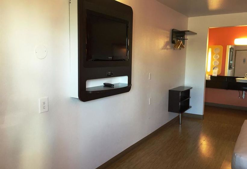 Hotel Red Roof Brownsville  | Brownsville | Texas | United States 8