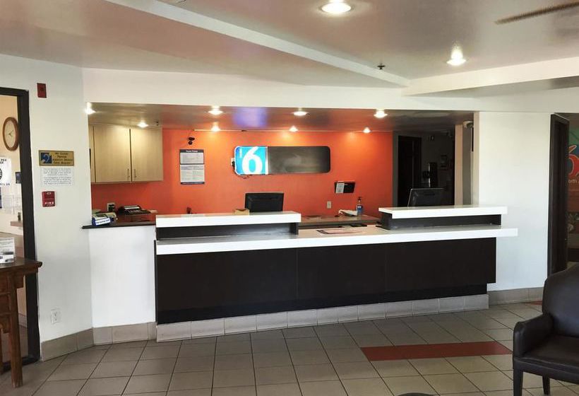 Hotel Red Roof Brownsville  | Brownsville | Texas | United States 9