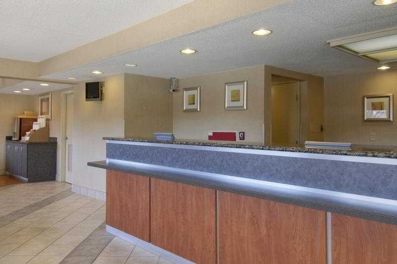 Hotel Red Roof Inn Detroit Dearborn  | Dearborn | Michigan | United States 13