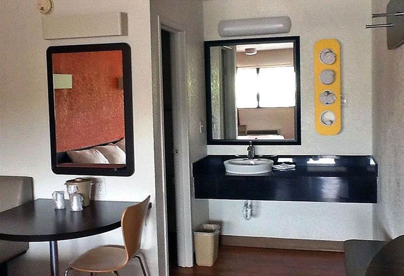 Hotel Red Roof Inn Kansas City North  | Kansas City | Missouri | United States 3