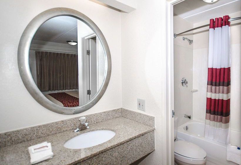 Hotel Red Roof Inn Philadelphia North  | Trevose | Pennsylvania | United States 12