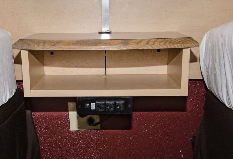 Hotel Red Roof Inn Philadelphia North  | Trevose | Pennsylvania | United States 13