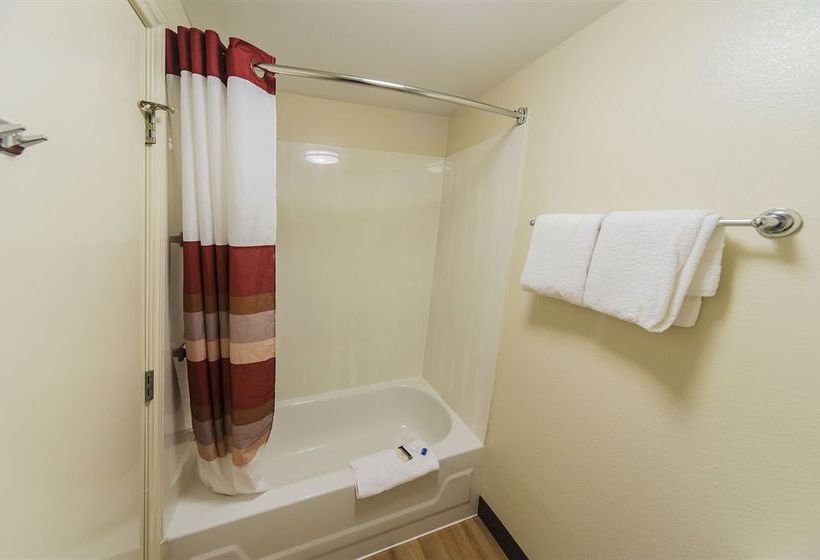 Hotel Red Roof Inn Boston Woburn  | Woburn | Massachusetts | United States 14