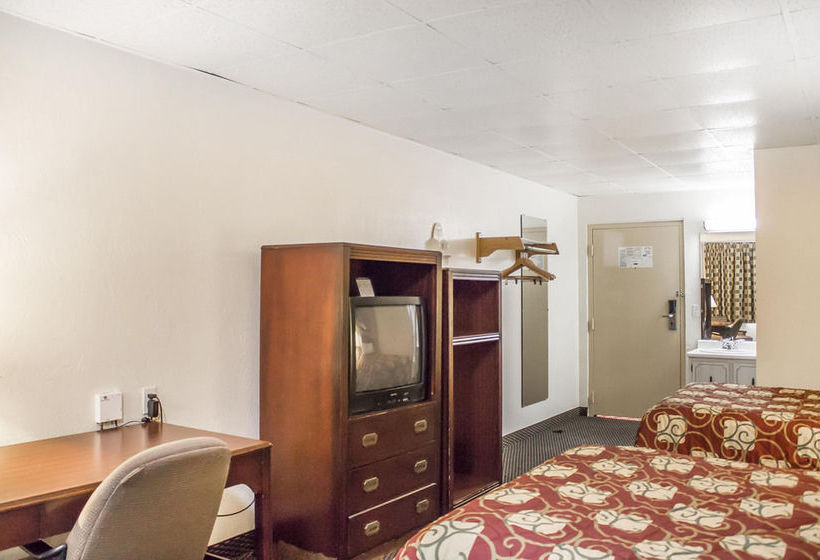 Hotel Rodeway Inn  | Sandusky | Ohio | United States 16