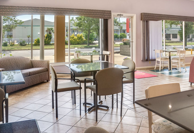 Hotel Econo Lodge Little Creek   | Norfolk | Virginia | United States 1