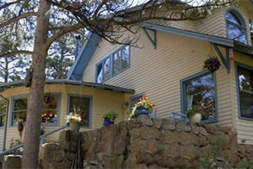 Hotel Romantic RiverSong Inn