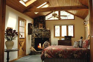 Hotel Romantic RiverSong Inn  | Estes Park | Colorado | United States 2