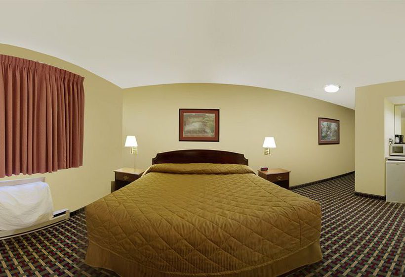 Hotel Super 8 Waukesha  | Waukesha | Wisconsin | United States 5