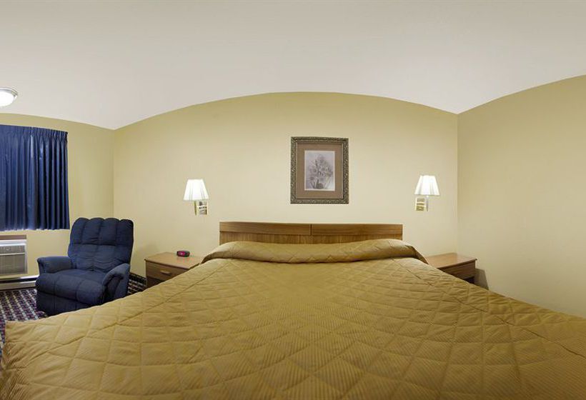 Hotel Super 8 Waukesha  | Waukesha | Wisconsin | United States 7