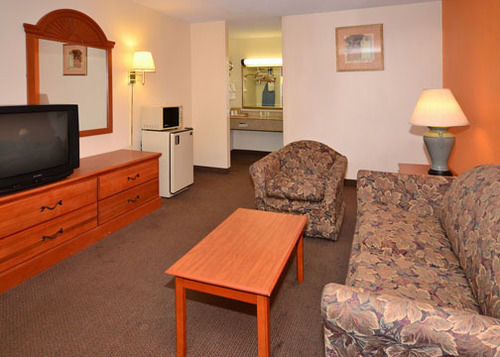 Hotel Quality Inn & Suites  | Franklin | Tennessee | United States 14